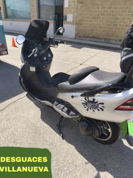 SUZUKI BURGMAN AN400R AÑO 2002